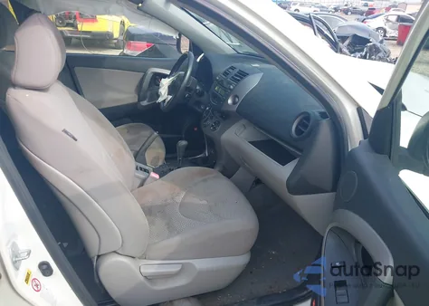 2006 Toyota Rav4 Limited z USA, uszkodzony, nr VIN JTMZK31V765004989